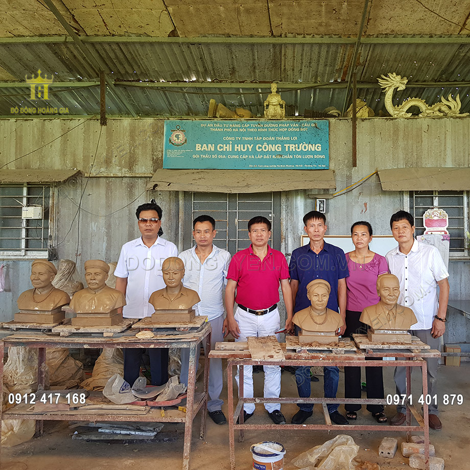 Tạo Mẫu Đất Đúc Tượng Đồng Chân Dung Gia Đình